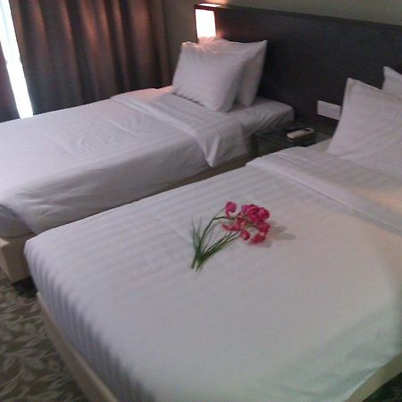 Nouvelle Hotel Johor Kulai Zimmer foto